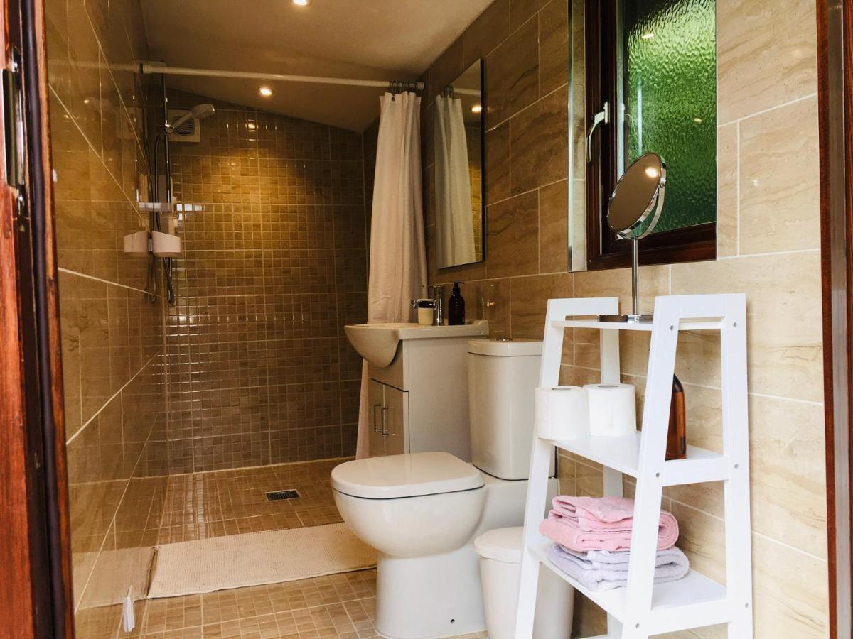 The Cider Shed Bed And Breakfast Wareham Exterior photo